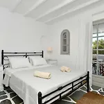 Santa Flora 3 Bedroom House A Parikiaas Edge بيت للعطل *