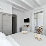 Santa Flora 3 Bedroom House A Parikiaas Edge بيت للعطل باروس