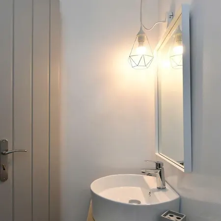 Ferienhaus Santa Flora 3 Bedroom House A Parikiaas Edge