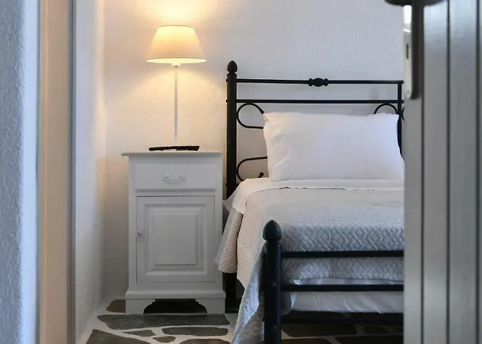 Santa Flora 3 Bedroom House â Parikiaâs Edge Páros