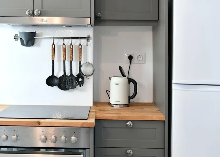 Santa Flora 3 Bedroom House â Parikiaâs Edge Casa de Férias *